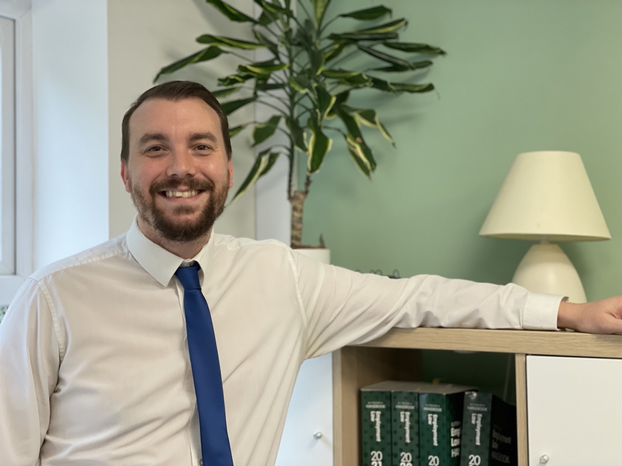 stephen-taylor-office-manager Office manager Stephan Taylor